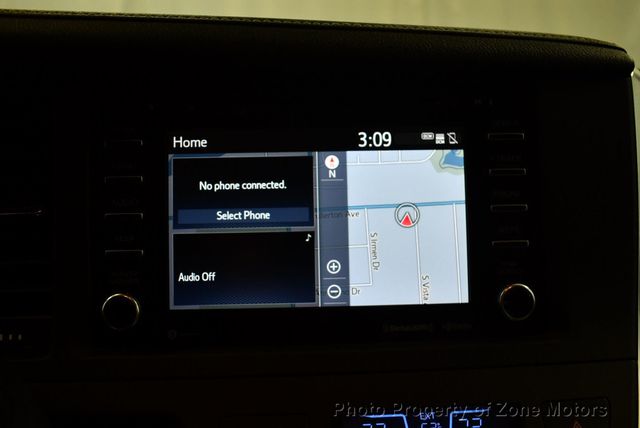 2018 Toyota Sienna XLE AWD 7-Passenger - 22939595 - 38