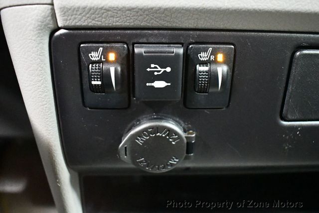 2018 Toyota Sienna XLE AWD 7-Passenger - 22939595 - 40