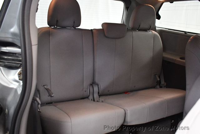 2018 Toyota Sienna XLE AWD 7-Passenger - 22939595 - 57