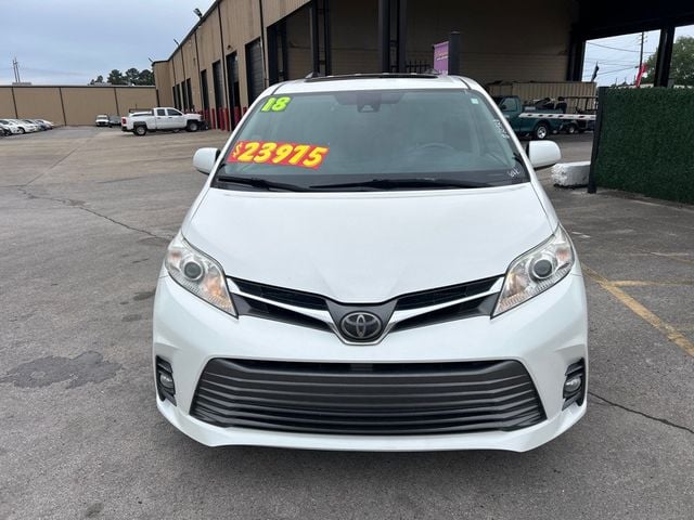 2018 Toyota Sienna XLE FWD 8-Passenger - 23010601 - 1
