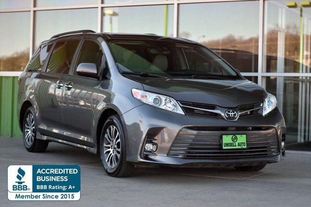 2018 toyota sienna hot sale xle 8 passenger