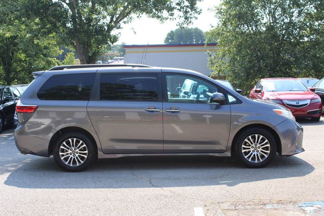 2018 Toyota Sienna XLE FWD 8-Passenger - 23051550 - 4