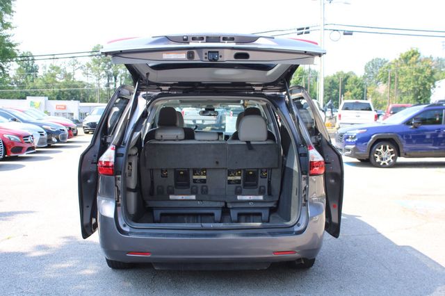 2018 Toyota Sienna XLE FWD 8-Passenger - 23051550 - 8