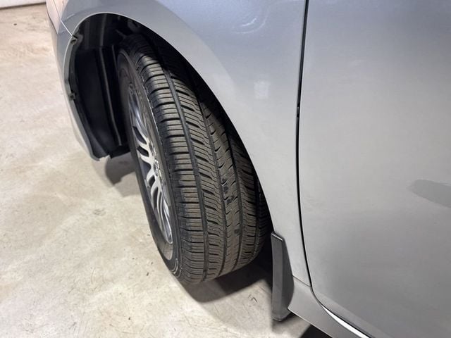 2018 Toyota Sienna XLE Premium FWD 8-Passenger - 22988936 - 2