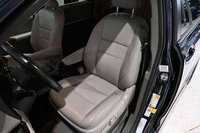 2018 Toyota Sienna XLE Premium FWD 8-Passenger - 23044280 - 13