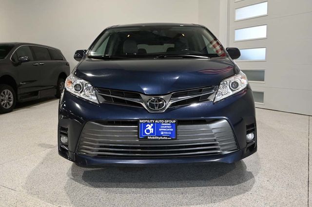 2018 Toyota Sienna XLE Premium FWD 8-Passenger - 23044280 - 3