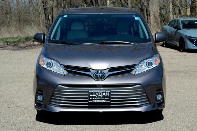 2018 Toyota Sienna XLE W/ NAVIGATION, MOONROOF, & LEATHER W/ HANDICAP  PASSEN. SEAT - 23012606 - 9