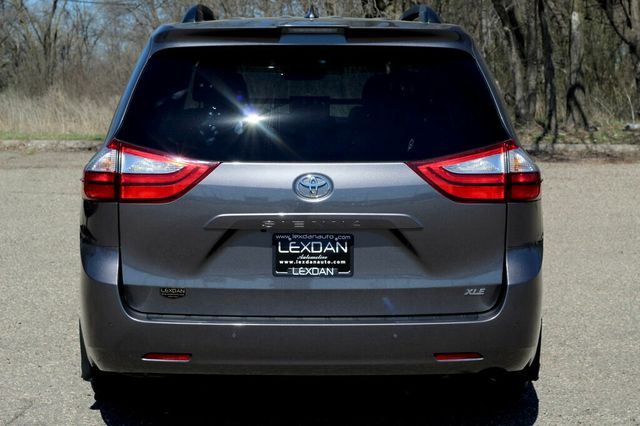 2018 Toyota Sienna XLE W/ NAVIGATION, MOONROOF, & LEATHER W/ HANDICAP  PASSEN. SEAT - 23012606 - 8