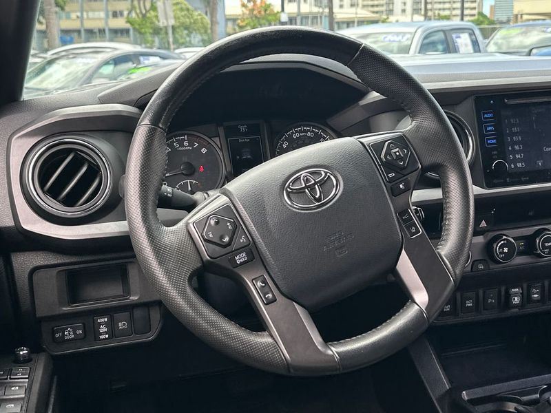 2018 Toyota Tacoma  - 23049900 - 18