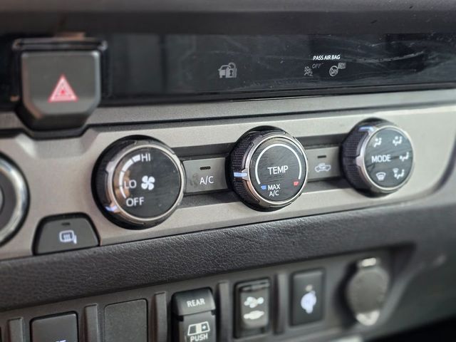 2018 Toyota Tacoma  - 22986226 - 25