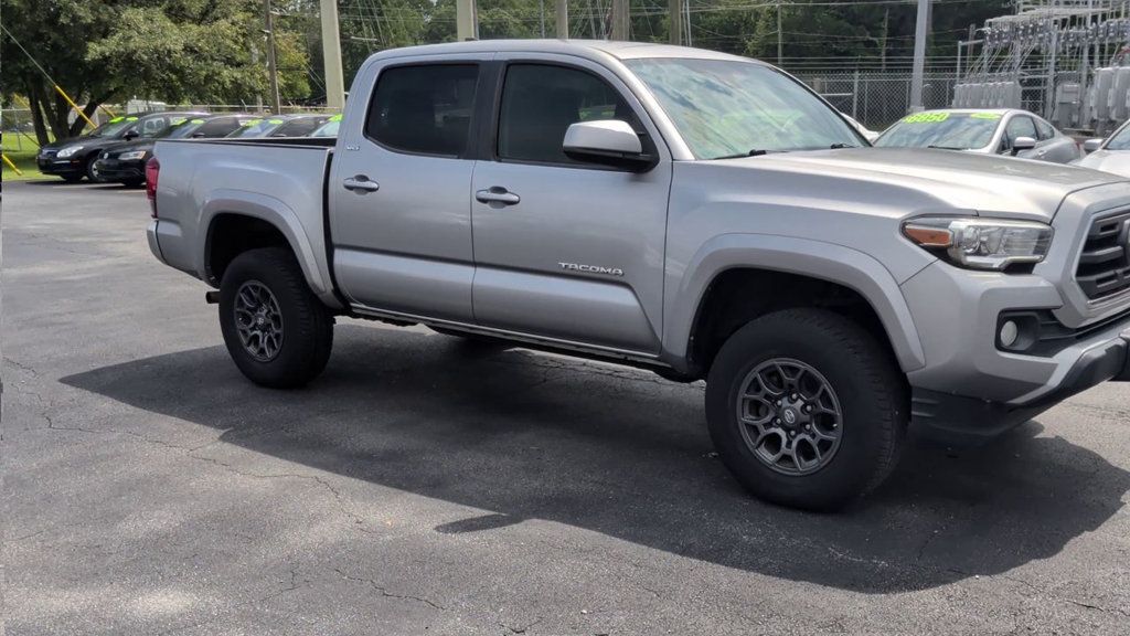 Toyota Tacoma DOUBLE CAB photo 2