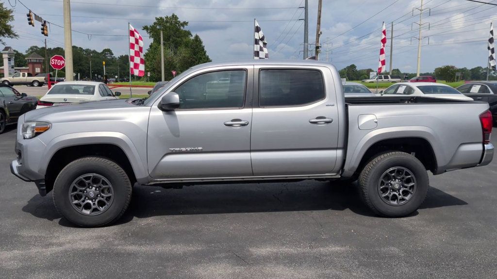 Toyota Tacoma DOUBLE CAB photo 5