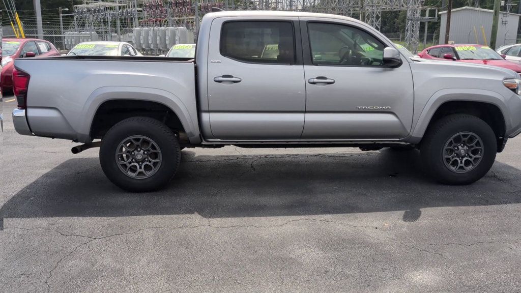 Toyota Tacoma DOUBLE CAB photo 9