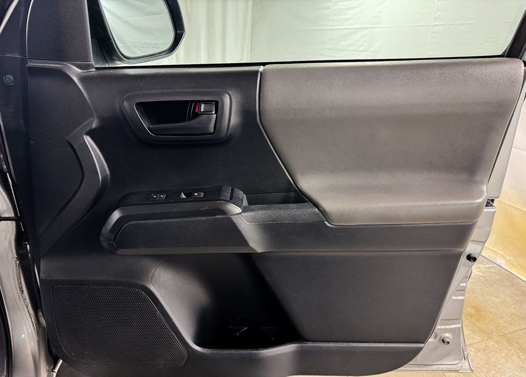 2018 Toyota Tacoma DOUBLE CAB SR V6 4X4 - 22988413 - 14