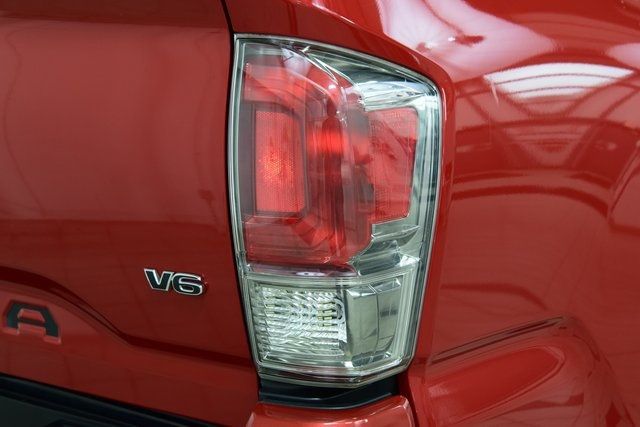 2018 Toyota Tacoma Limited - 22894944 - 16