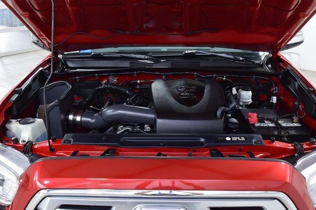 2018 Toyota Tacoma Limited - 22894944 - 25