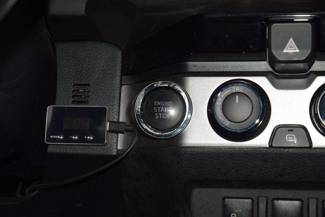 2018 Toyota Tacoma Limited - 22894944 - 31