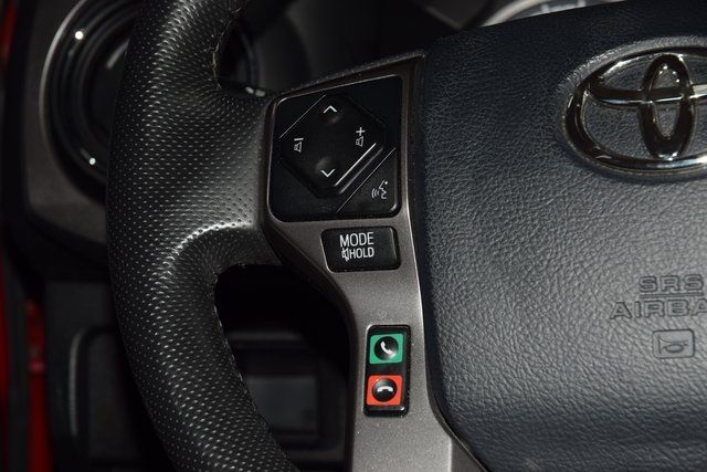 2018 Toyota Tacoma Limited - 22894944 - 34