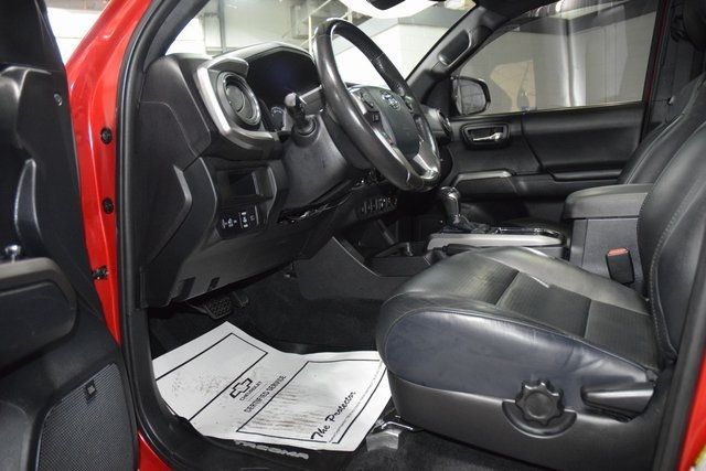 2018 Toyota Tacoma Limited - 22894944 - 36