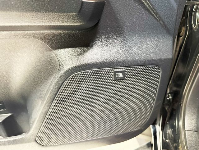 2018 Toyota Tacoma Limited Double Cab 5' Bed V6 4x4 Automatic - 22910726 - 33