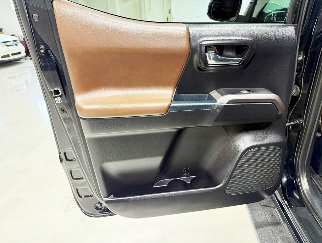 2018 Toyota Tacoma Limited Double Cab V6 4x4 photo 36