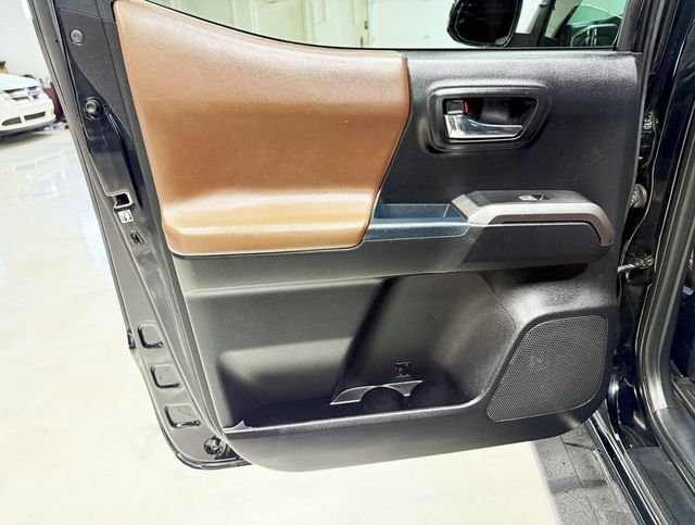 2018 Toyota Tacoma Limited Double Cab 5' Bed V6 4x4 Automatic - 22910726 - 37