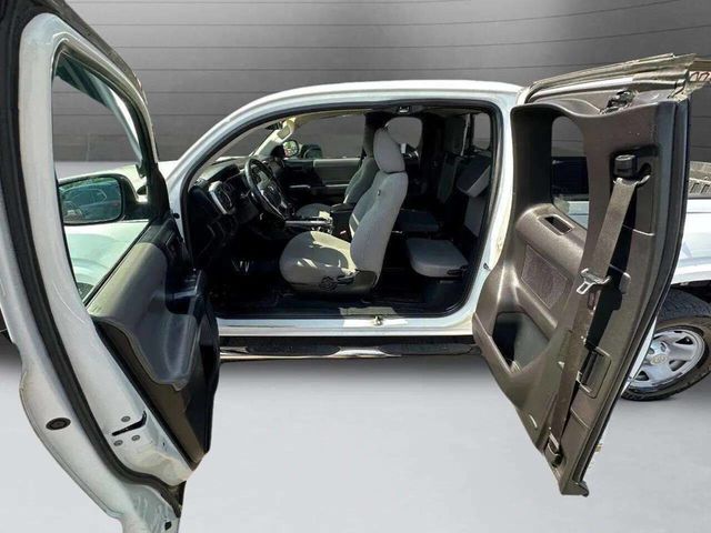 2018 Toyota Tacoma SR5 Access Cab 6' Bed I4 4x4 Automatic - 23025277 - 31