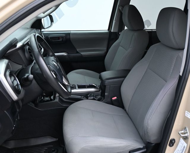 2018 Toyota Tacoma SR5 Double Cab  - 23062396 - 16