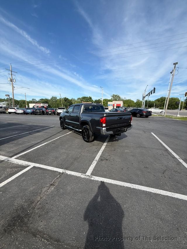 2018 Toyota Tacoma SR5 DOUBLE CAB 4X2 W/STAR SAFETY SYSTEM AND ENTUNE AUDIO - 23019743 - 9