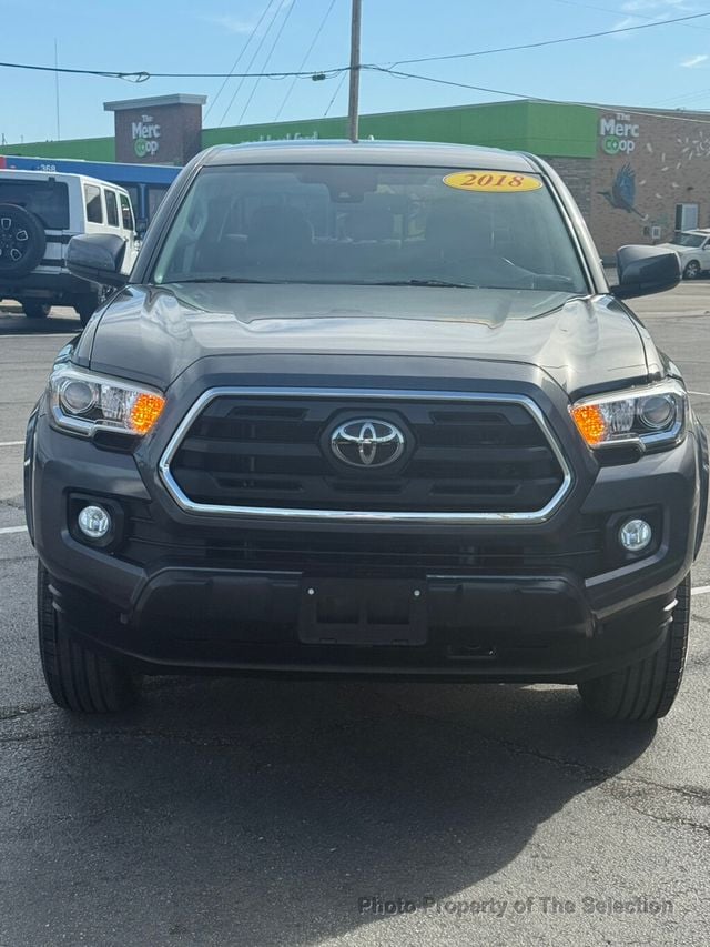2018 Toyota Tacoma SR5 DOUBLE CAB 4X2 W/STAR SAFETY SYSTEM AND ENTUNE AUDIO - 23019743 - 4