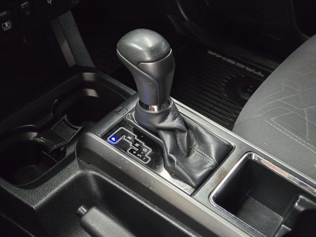 2018 Toyota Tacoma SR5 Double Cab 5' Bed V6 4x2 Automatic - 22930689 - 19