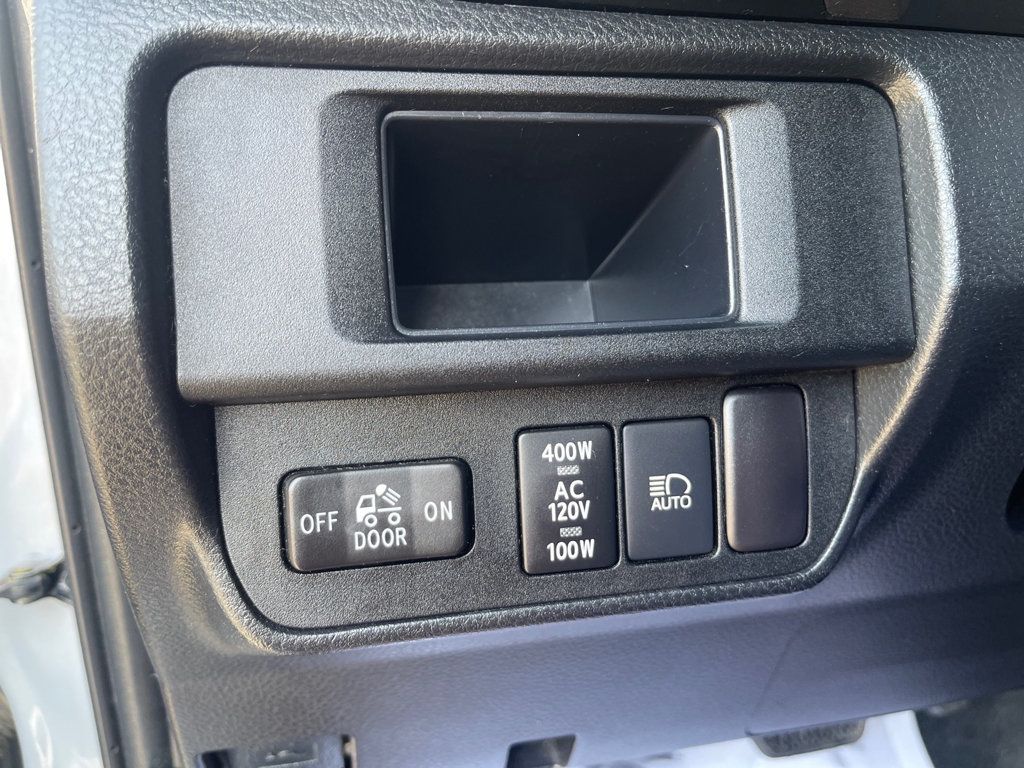 2018 Toyota Tacoma SR5 Double Cab 5' Bed V6 4x2 Automatic - 22972226 - 15