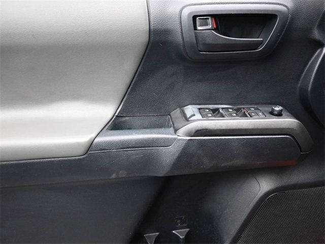 2018 Toyota Tacoma SR5 Double Cab 5' Bed V6 4x2 Automatic - 22913715 - 7