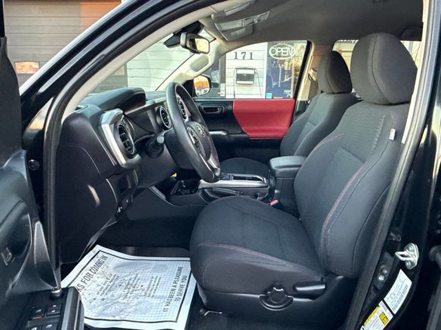 2018 Toyota Tacoma SR5 Double Cab 5' Bed V6 4x4 Automatic - 22945852 - 13