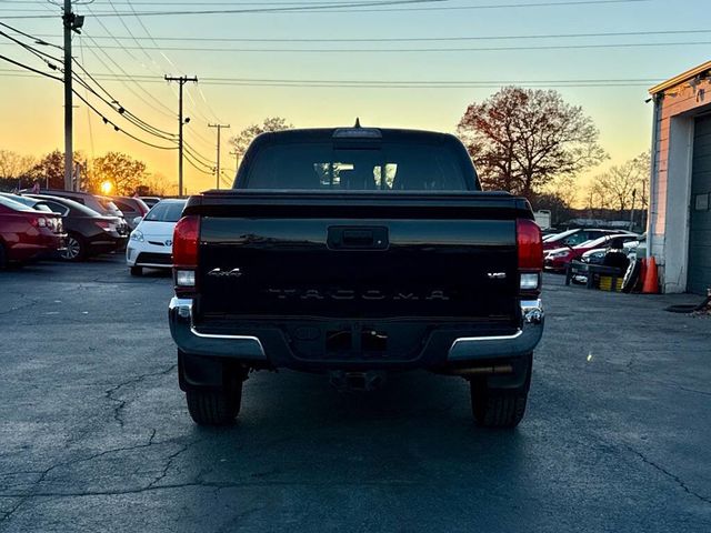 2018 Toyota Tacoma SR5 Double Cab 5' Bed V6 4x4 Automatic - 22945852 - 3