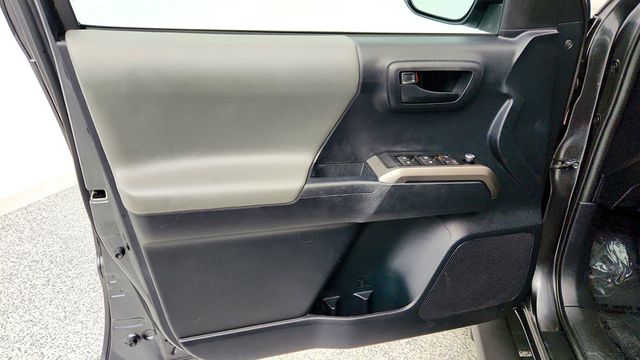 2018 Toyota Tacoma SR5 Double Cab 5' Bed V6 4x4 Automatic - 22964418 - 9