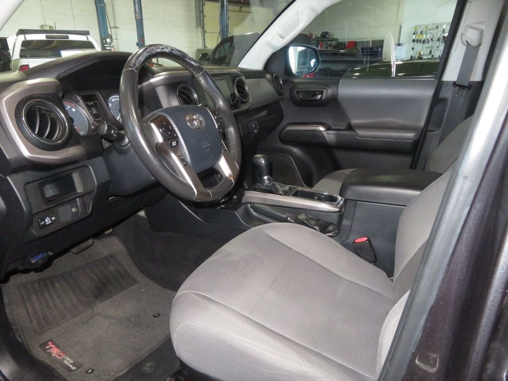 2018 Toyota Tacoma SR5 EXTRA CLEAN DOUBLECAB AZ TACOMA V6 - 22913596 - 19