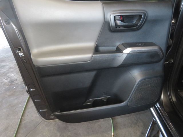 2018 Toyota Tacoma SR5 EXTRA CLEAN DOUBLECAB AZ TACOMA V6  - 22913596 - 22
