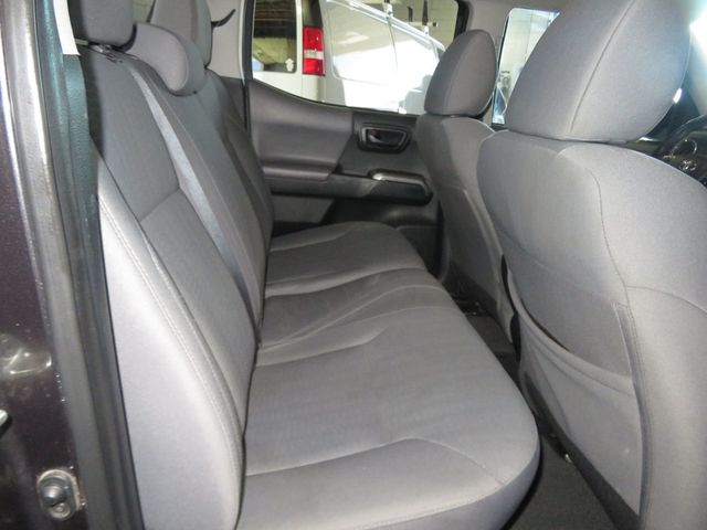 2018 Toyota Tacoma SR5 EXTRA CLEAN DOUBLECAB AZ TACOMA V6  - 22913596 - 28