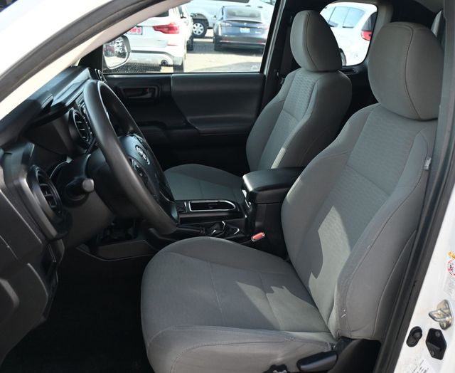 2018 Toyota Tacoma SR Access Cab  - 23014495 - 11