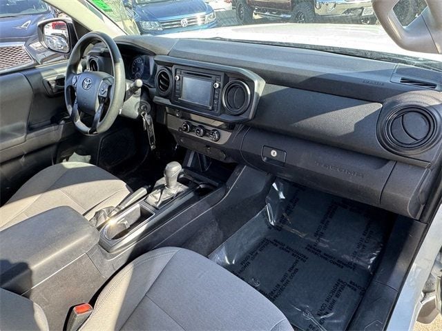 2018 Toyota Tacoma SR Double Cab 5' Bed I4 4x2 Automatic - 22723087 - 11