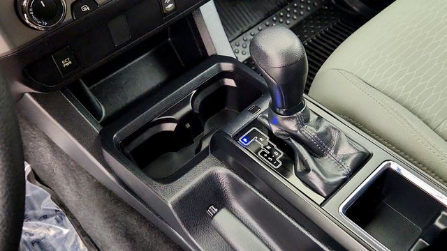 2018 Toyota Tacoma SR Double Cab 5' Bed V6 4x4 Automatic - 23056615 - 15