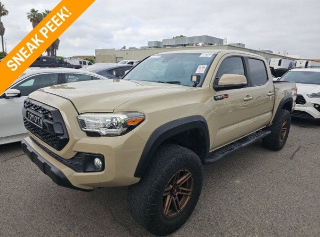 2018 Toyota Tacoma TRD Off-Road - 23047262 - 0
