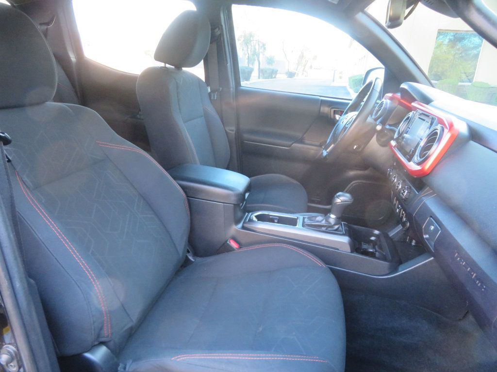 2018 Toyota Tacoma TRD OFFROAD 2OWNER LIFTED TACOMA EXTRA CLEAN DOUBLE CAB  - 22981286 - 32