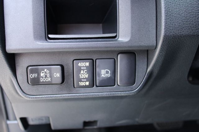 2018 Toyota Tacoma TRD Off Road Double Cab 5' Bed V6 4x4 Automatic - 23038920 - 28