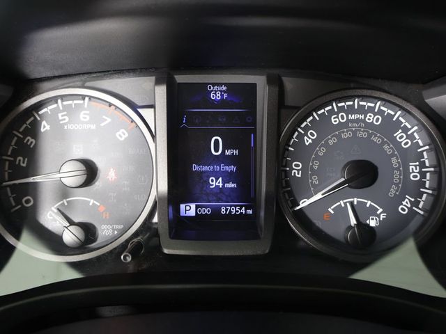 2018 Toyota Tacoma TRD Off Road Double Cab 5' Bed V6 4x4 Automatic - 23034817 - 36