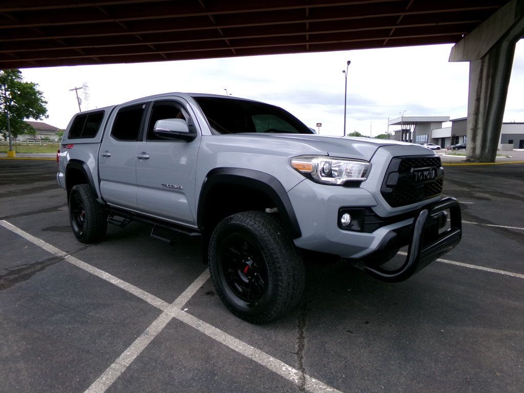 2018 Toyota Tacoma TRD Off Road Double Cab 5' Bed V6 4x4 MT - 23015804 - 3