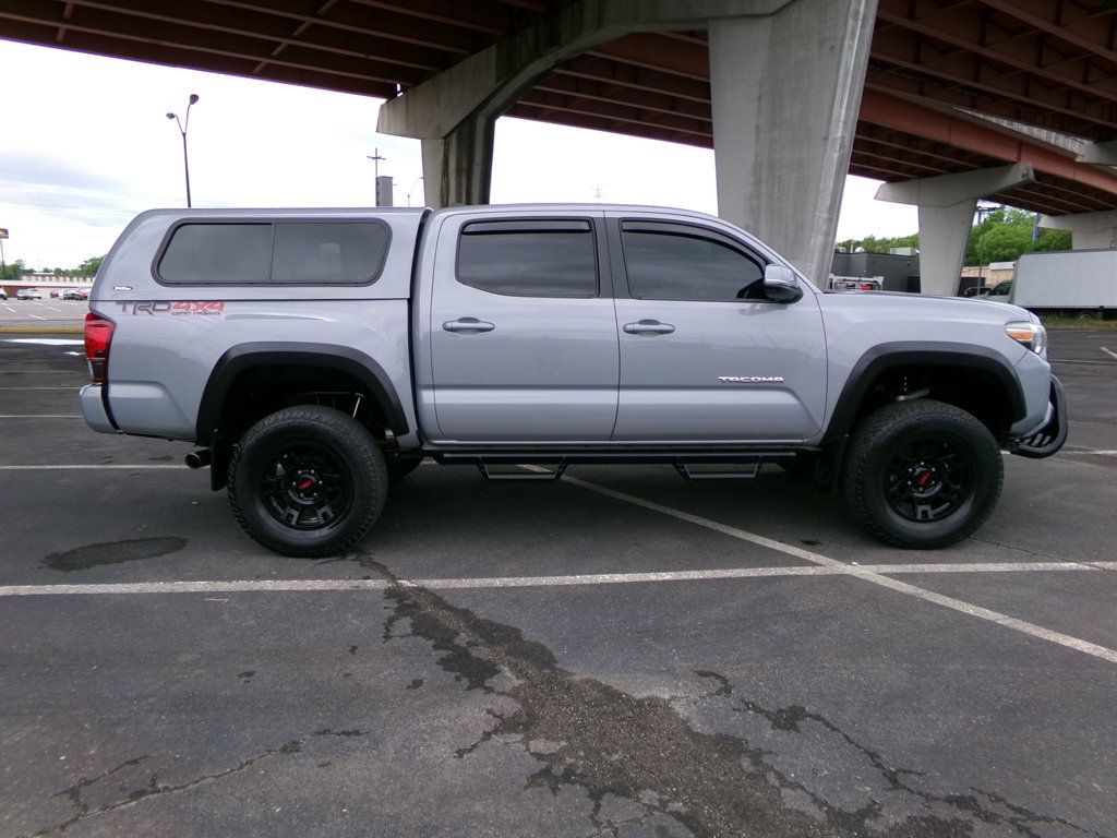 2018 Toyota Tacoma TRD Off Road Double Cab 5' Bed V6 4x4 MT - 23015804 - 4