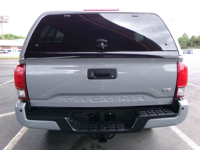 2018 Toyota Tacoma TRD Off Road Double Cab 5' Bed V6 4x4 MT - 23015804 - 6