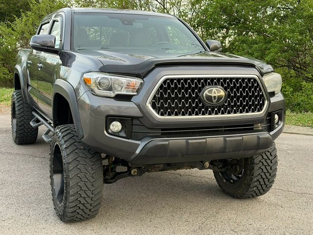 2018 Toyota Tacoma TRD Off Road Package, 6" Lift Kit, Fuel Wheels, Technology Pack - 23000734 - 10